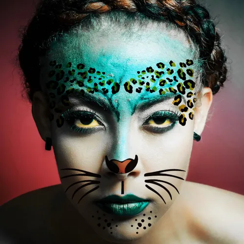 Vista 8 de Paquete de 6 tatuajes temporales de cara de leopardo feroz, kit de rayas realistas para nariz, bigotes y frente para Halloween, fiestas de disfraces