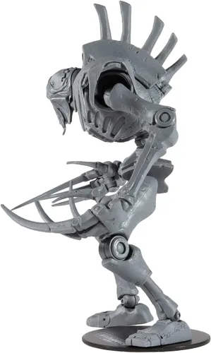 Vista 6 de McFarlane Toys Warhammer 40,000 Necron Flayed One Artist Proof Figura de acción de 7 pulgadas