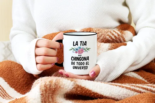 Vista 5 de Casitika Regalos para Tia. Taza de café La Tia Mas Chingona De Todo El Universo de 11 onzas. Taza de tía española. Regalos para cumpleaños.