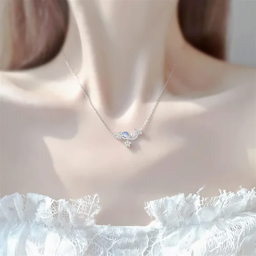 Vista 4 de Collar decorativo de plata 925 con dije de piedra esmaltada creativa, estrella y luna, cadena de clavícula, joyería elegante