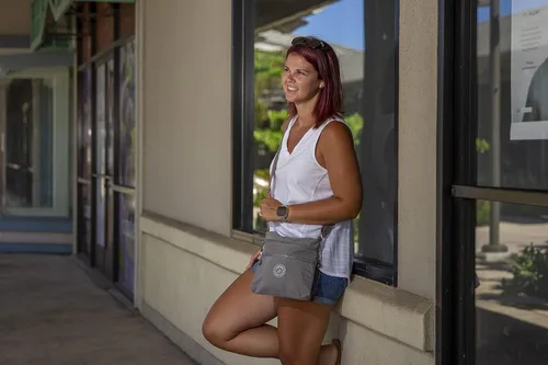 Vista 2 de AOCINA Bolsos cruzados de nailon para mujer, con múltiples bolsillos, bolso cruzado pequeño, ligero, de viaje, para teléfono, bolsos de hombro