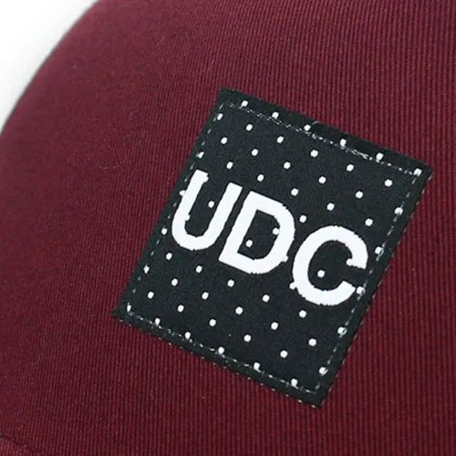 Vista 3 de UNDERCONTROL Gorra de camionero ajustable de ala plana con correa trasera para gorra unisex