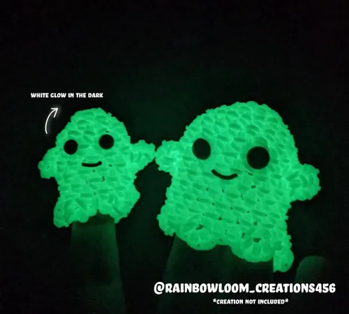 Vista 4 de Rainbow Loom® Colección que brilla en la oscuridad: bandas de goma blancas con 24 clips en C (600 unidades)