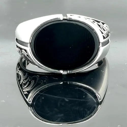Vista 2 de Minimal Black Onyx Signet Ring, Wedding Ring For Men, Oval Onyx Ring, Minimalist Signet Ring, 925k Sterling Silver Ring, Gift For Him