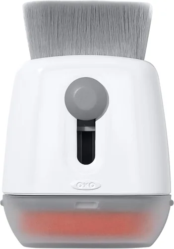 Vista 8 de OXO Limpiador para portátiles Good Grips Sweep & Swipe Almohadilla de microfibra y cepillo suave, elimina manchas y polvo, ideal para pantallas