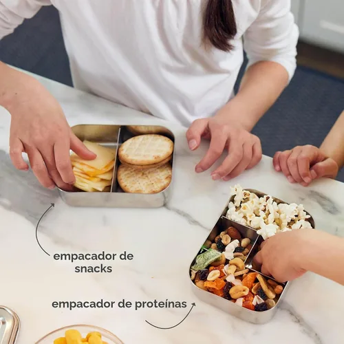 Vista 8 de LunchBots Caja Bento Empacadora de Snacks Pequeña - Contenedor de Snacks Extra Pequeño Dividido de Acero Inoxidable - 2 Compartimentos para Frutas