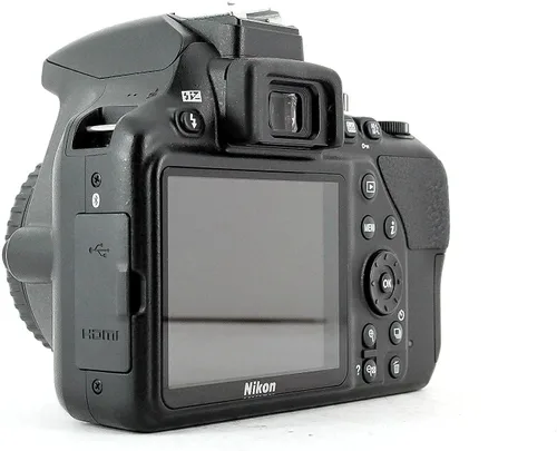 Vista 2 de Nikon VBA550K001 D3500 + AF-P DX 18–55 Kit de realidad virtual - negro