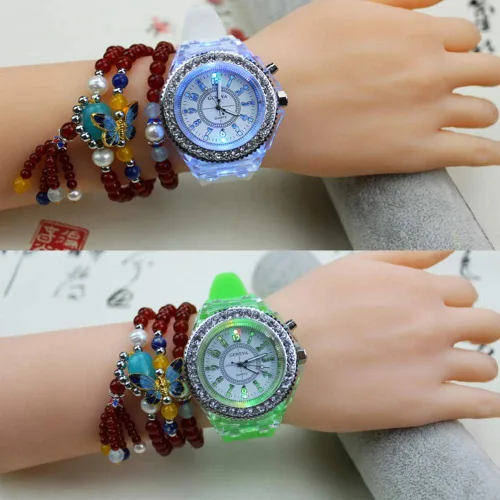 Vista 2 de yunanwa Paquete de 8 relojes con luces LED luminosas para mujeres y hombres, unisex, vestido de gelatina de verano, relojes de pulsera, pulsera