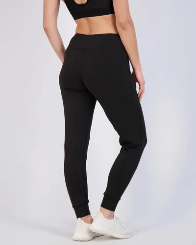 Vista 3 de Real Essentials Paquete de 3 pantalones deportivos con bolsillos para mujer, cintura alta, para entrenamiento, yoga, leggings atléticos cónicos