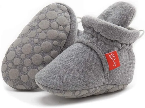 Vista 11 de Botines de forro polar para bebés, niños y niñas, pantuflas antideslizantes con agarre suave, zapatos de calcetín para recién nacidos, cuna