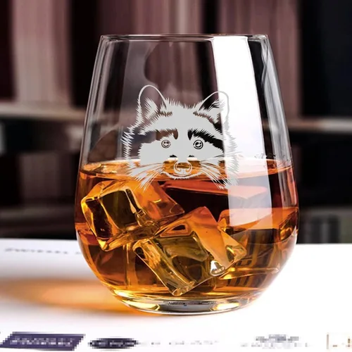 Vista 2 de Racoon Copas de vino sin tallo grabadas divertidas, gran regalo para mujeres u hombres, cumpleaños, jubilación y día de la madre, 17 onzas
