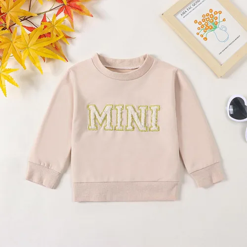 Vista 2 de Covvoliy Mommy and Me - Conjunto familiar de manga larga con cuello redondo y estampado de letras