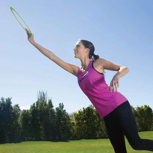 Vista 7 de Aerobie Pro Ring juguete al aire libre para niños, para niños y niñas, todas las edades, colores pueden variar