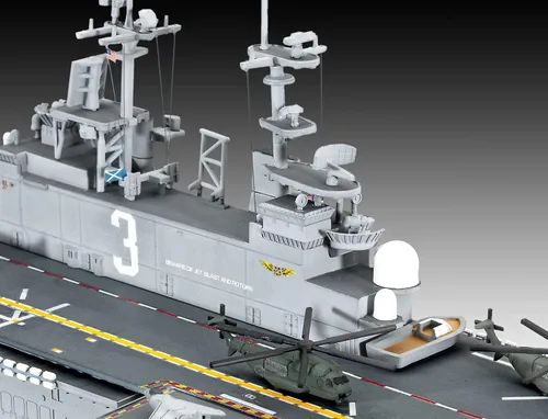 Vista 5 de Revell 05178 Kit de modelo a escala USS WASP Clase 1:700