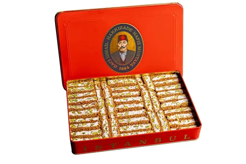 Vista 46 de Hafiz Mustafa 1864 Istanbul Baklava - Caja de pastelería - Bocadillos de postre de Baklava horneados hechos de hojas de masa filo fresca, pistacho