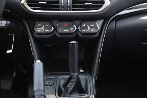 Vista 2 de Perilla de Cambio, cabezal de pomos de auto Gear Shifter, Accesorios de aleación de aluminio de operación automática., Negro