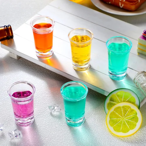 Vista 5 de Zubebe Juego de 150 vasos de chupito de acrílico de 1.2 onzas con base pesada, vasos pequeños redondos de plástico transparente, a granel