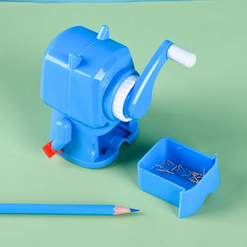 Vista 4 de Sacapuntas para niños, sacapuntas de mano Capitán América, los mejores juguetes de regalo para estudiantes que enseñan, sacapuntas manual.