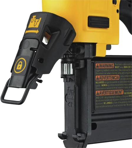 Vista 3 de DEWALT Clavadora neumática, calibre 23, 2 pulgadas (DWFP2350K)