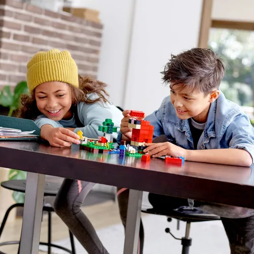 Vista 6 de LEGO Minecraft La Granja de Lana 21153 Kit de Construcción (260 Piezas)