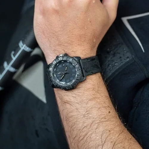 Vista 7 de Luminox Correa de reloj de goma negra 3050 Navy SEAL Colormark Series para hombre