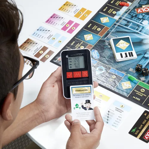 Vista 10 de Juego Monopoly Edición Ultimate Banking (versión en inglés)