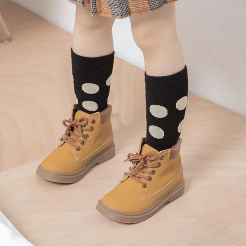 Vista 5 de Casazoe Botas de nieve de cuero para niños y niñas, zapatos de vestir para niños pequeños, zapatos de vestir con cordones y suela de textura