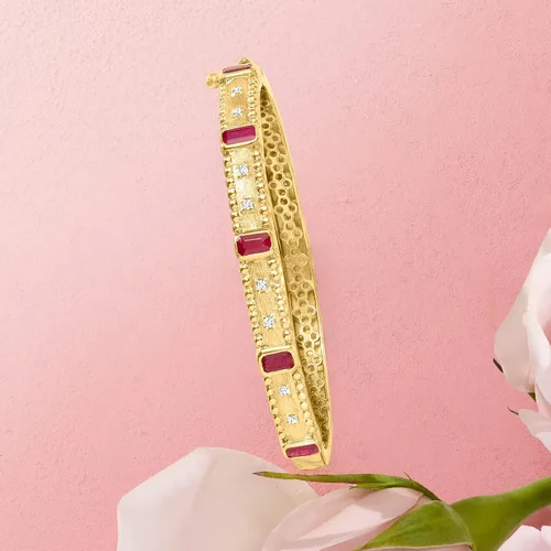 Vista 4 de Ross-Simons Pulsera de diamantes de 1,50 quilates con rubí y 0,15 quilates en oro de 18 quilates sobre ley
