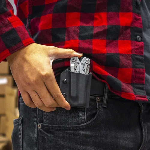 Vista 3 de Clip & Carry Kydex Funda para Multiherramienta para Gerber Suspension NXT - Fabricada en Estados Unidos - Funda Portaherramientas Múltiples Cubierta