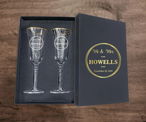 Vista 49 de Juego de 2 copas de champán personalizadas para boda grabadas con caja - Bride & Groom's Wedding Toast