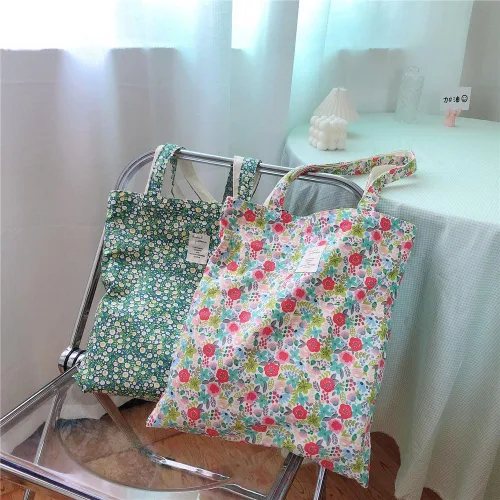 Vista 7 de Floral Canvas Tote Bag Double-Sided Printed Cloth Cotton Tote Floral Shoulder Bags for Beach Travel Shopping Grocery