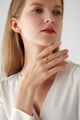 Vista 5 de PDWZNBA Love Friendship Ring 18K Gold-Plated Stainless Steel Promise Ring Wedding Band Jewelry Birthday Gifts for Women