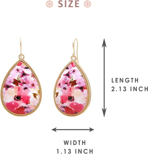 Vista 4 de Bonaluna Aretes de lágrima de madera boho chic con diseño multipatrón y marco de metal chapado en oro para mujer