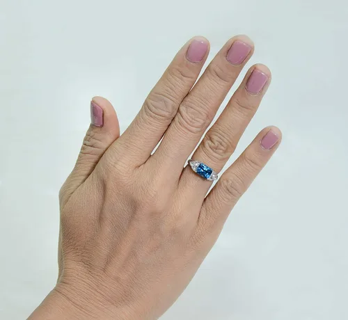 Vista 2 de 925 Sterling Silver Ring Genuine Gems Emerald-Cut 8x6 mm 2.5 Cts, East-West Setting, Rhodium-Plated Finish