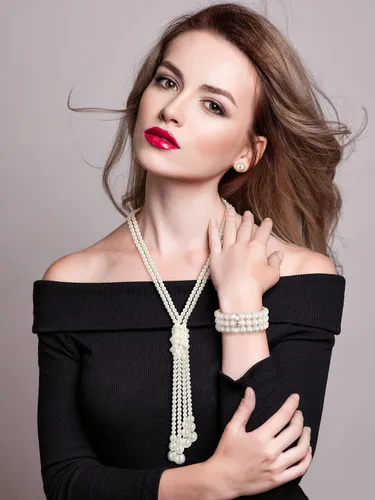 Vista 7 de Glenmal Juego de joyas de perlas con diamantes de imitación para mujer, collar de perlas, pulsera y aretes para boda, cumpleaños, despedida