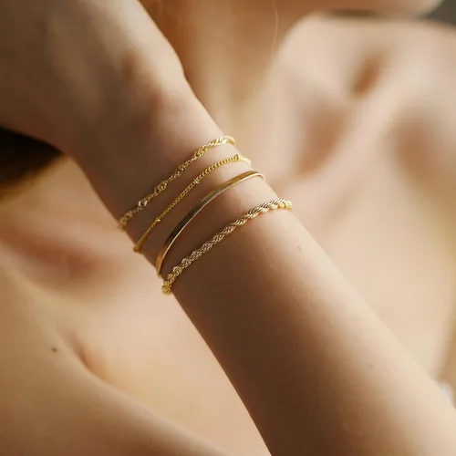 Vista 4 de Gold Bracelets for Women, 14K Gold Layered Bracelets Set Dainty Herringbone Chain Paperclip Link Bracelets Gold Cuban Bracelets for Women