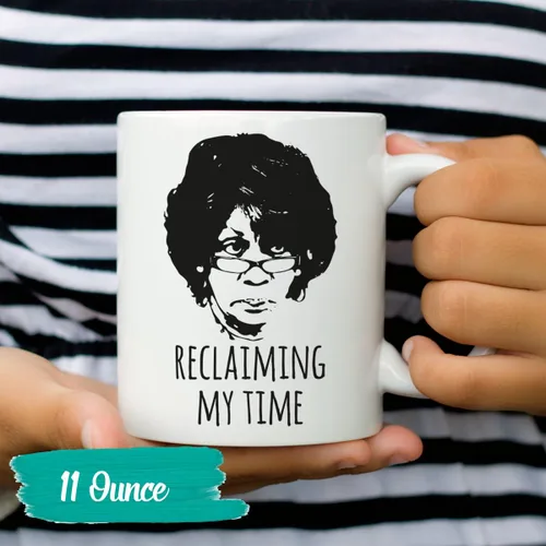 Vista 3 de WeGotGood Taza con diseño de Maxine Reclaiming My Time Reclaiming My Time Maxine Waters
