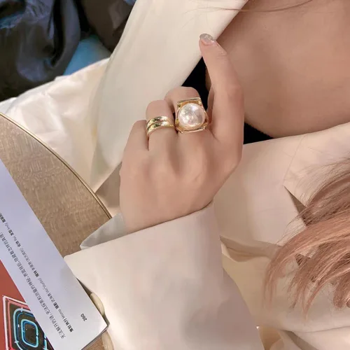 Vista 4 de OIDIMS Anillo de perlas exageradas de acero inoxidable en forma de Y, estilo único, anillos grandes personalizados, joyería de ajuste cómodo