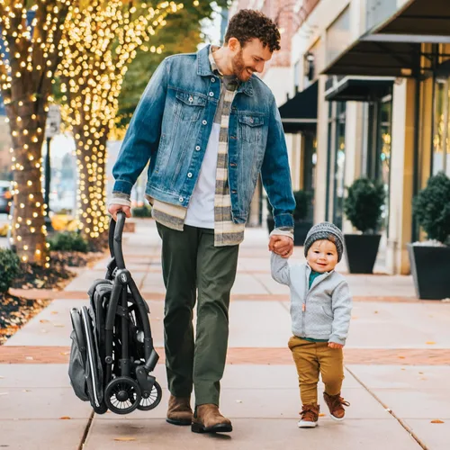 Vista 2 de Chicco Presto - Cochecito de bebé ligero autoplegable de menos de 15 libras