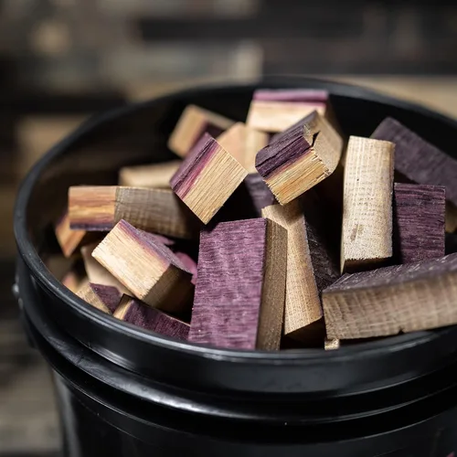 Vista 6 de Midwest Barrel Company - Barril de vino tinto para barbacoa, trozos de madera para ahumar (cubo) trozos de madera grandes de 1 a 4 pulgadas