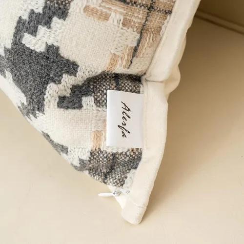Vista 5 de Alerfa Funda de cojín cuadrada de terciopelo de algodón, 18 x 18 pulgadas, color marrón claro, blanco y gris oscuro, funda de almohada decorativa
