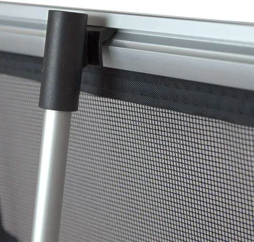 Vista 2 de Vispronet Soporte de malla para folletos – Soporte portátil de literatura de 1.8 x 4.6 pies con 4 bolsillos y bolsa de transporte, estante