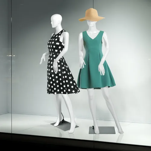 Vista 8 de Giantex Maniquí femenino de cuerpo completo de 70 pulgadas, forma de vestido de tamaño real con cabeza giratoria de 360°, diseño desmontable