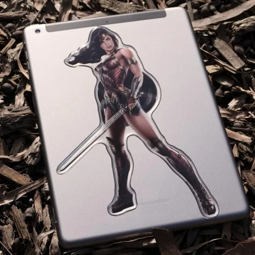 Vista 4 de Fan Emblems Batman vs Superman: El amanecer de la justicia Calcomanía transparente dorada para auto - Personaje de Mujer Maravilla