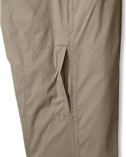 Vista 4 de Eddie Bauer Pantalones chinos Horizon Guide para hombre