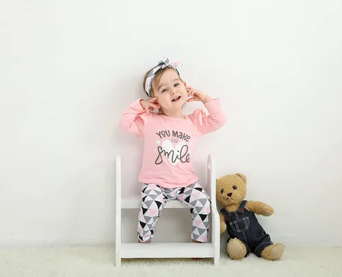 Vista 5 de Conjunto de 3 piezas de ropa de bebé niña de manga larga con letras pantalones casuales y diadema