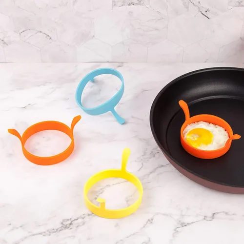 Vista 3 de Paquete de 4 anillos de silicona para huevos, anillos de huevo antiadherentes, moldes para cocinar, anillos perfectos para huevos fritos