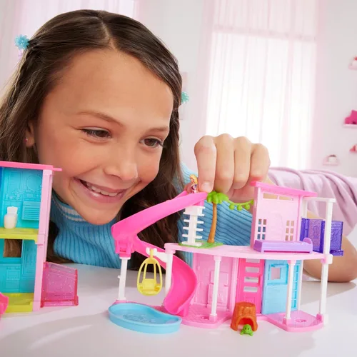 Vista 2 de Barbie Mini BarbieLand - Conjuntos de casas de muñecas, mini casa de los sueños con muñeca sorpresa de 3.8 cm, muebles y accesorios, más ascensor