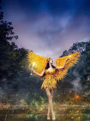 Vista 3 de Pasarela de Halloween para adultos alas de ángel de plumas doradas para fotos bodas estudio de fotografía disfraces accesorios para escenario