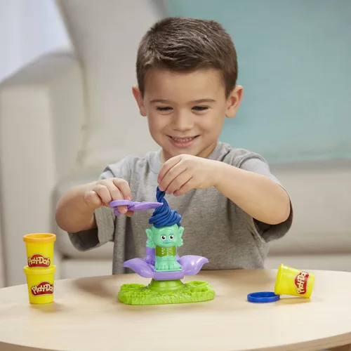 Vista 7 de Play-Doh Dreamworks Trolls Press 'N Style Salon